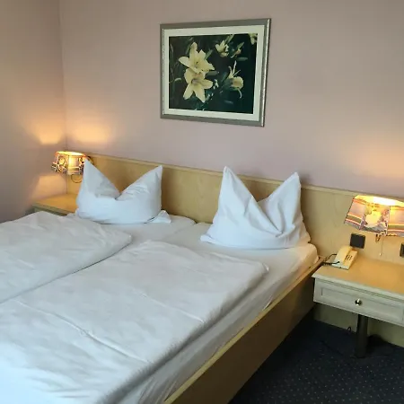 Hotell Brandiser Parkhotel 3*